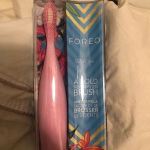 FOREO ISSA PLAY TOOTHBRUSH
